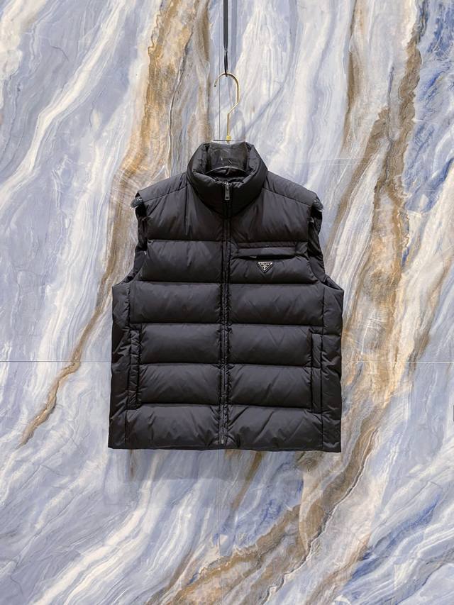 Prada 2025 Fall/Winter New Product Launch, Newest Down Vest Now Available! All
