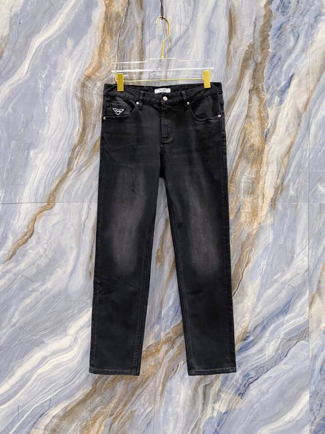 Prada 2025 Early Autumn New Men's Jeans, a high-end quality choice. A versatile