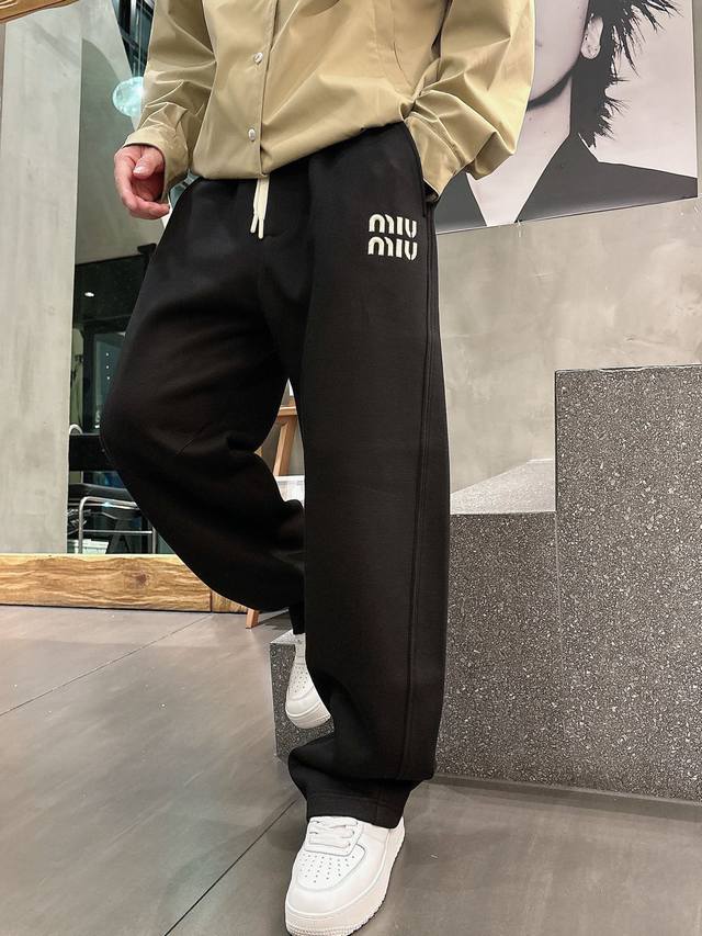 Miumiu Loose-fitting Street Style Fleece Straight-Leg Casual Pants, Men's Warm W