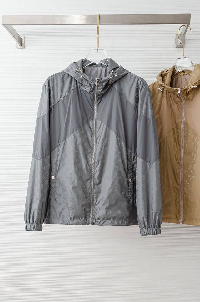 Gucc#I 25Fw Men's Hooded Jacket# This classic style incorporates the currently p