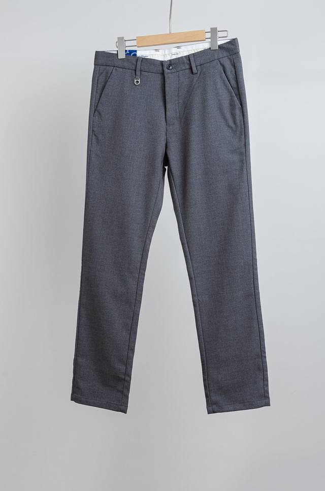 Ferragamo 25Fw Autumn/Winter New Light Luxury Fashion Custom Casual Trousers. A