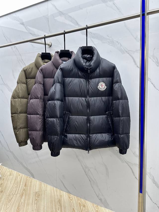 Moncler 2025 Autumn/Winter New Fashionable Casual Stand Collar Down Jacket, a po