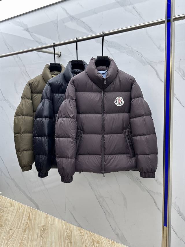 Moncler 2025 Autumn/Winter New Fashionable Casual Stand Collar Down Jacket, a po