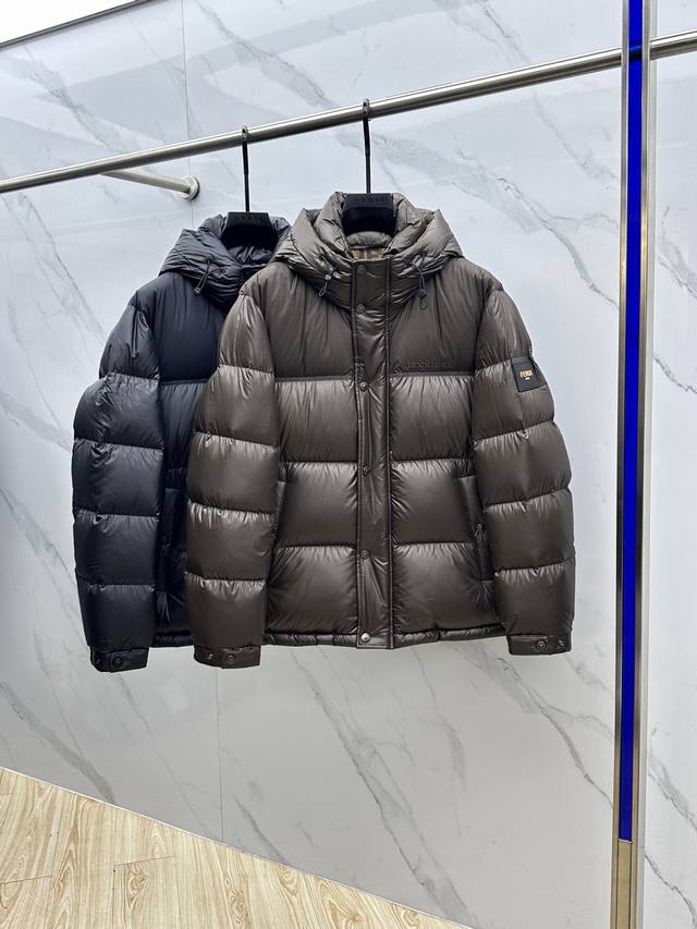 Fendi 2025 Newest Fashionable Down Hooded Jacket. The hood is non-detachable, an