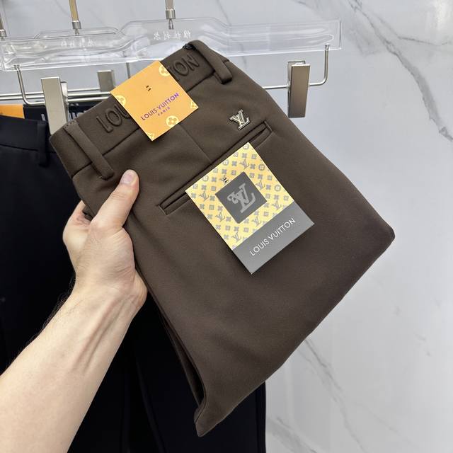 LV Louis Vuitton 2025 Early Autumn New Arrival Casual Trousers, available simult