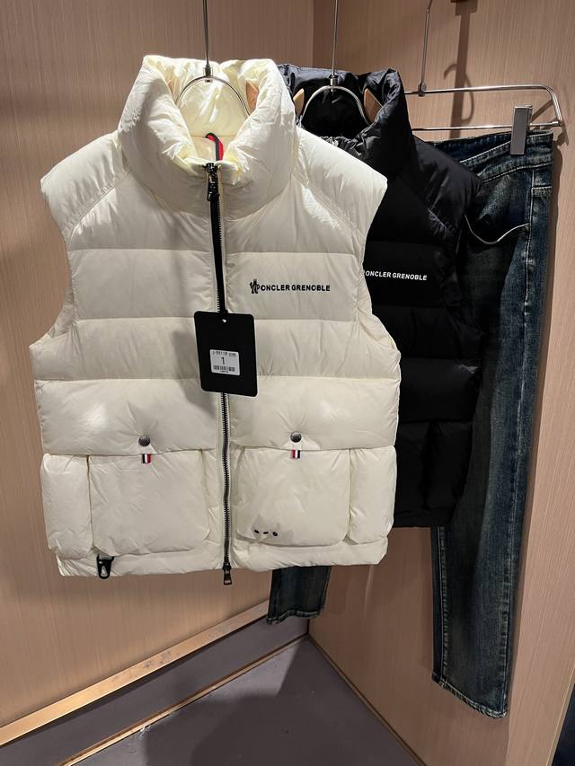 Mon*Ler 2025 Autumn/Winter New Unisex Down Vest! The year's grand finale... A cl