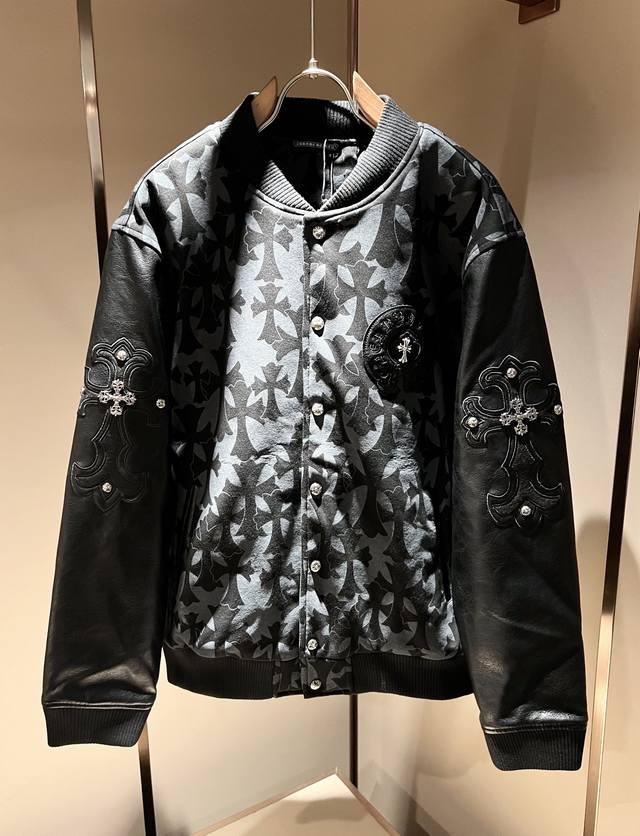 Chrome Hear*S 2025 Autumn/Winter New Unisex Jacket. This unisex high-street jack