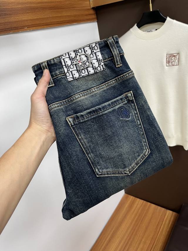 Dior 2025 Autumn New Arrival European Style Men's Business Casual Jeans. When b