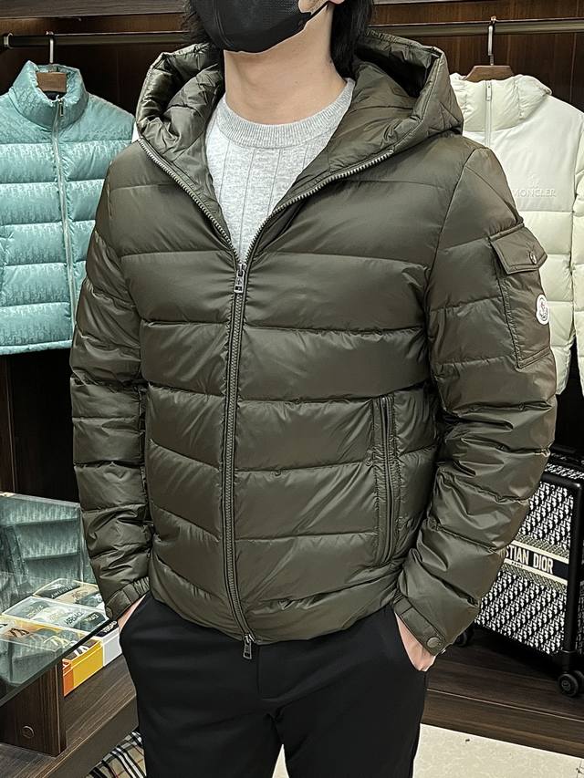 Featured Moncler 2025 latest fashion designer down jacket, a top-tier light lux
