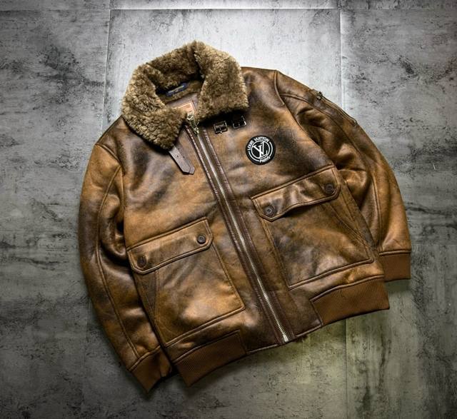 Lv Limited Edition Heavyweight Motorcycle Retro Leather Jacket for Couples. Made