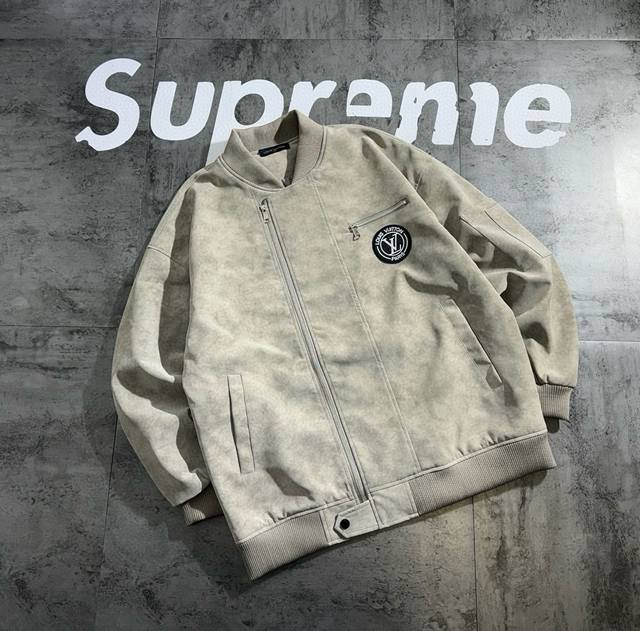 Lv Simple and Versatile Series Leather Label Couple Jacket Made of leather mater