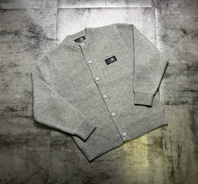 Margiela Limited Edition Couple Thick Knitted Sweater Cardigan High-density kni