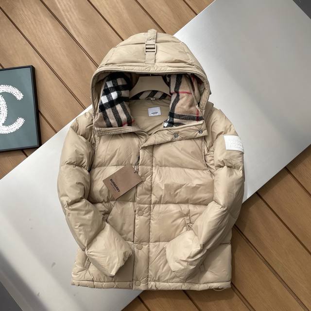 Top-tier replica, only original goose down jacket. Burberry 25F W, Zhou Dongyu's