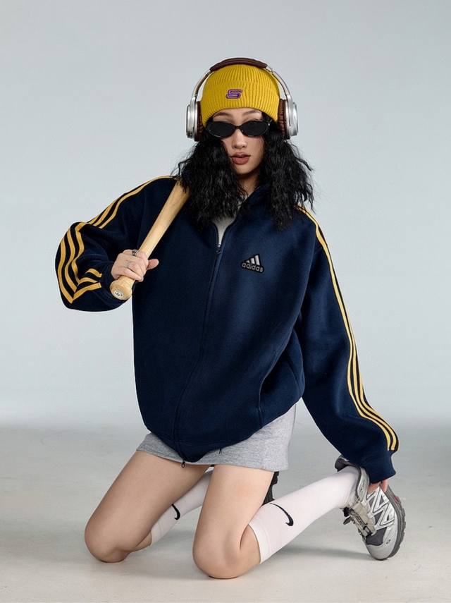 Original Quality New Adidas American Style Navy Blue and Yellow Three Stripes Ca