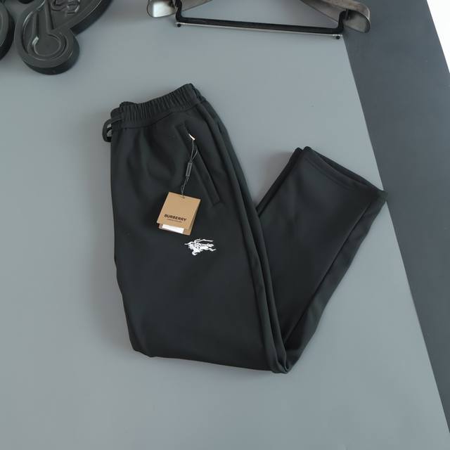 Real Shot Details Burberry 2025 New Fleece-Lined Horse-Shaped Casual Pants DDD