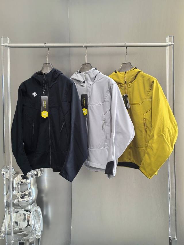 Price Reduction Available Descente 2025 Autumn/Winter New Three-Proof Outdoor Wa