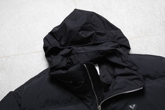 Ami classic down jacket, loose fit, worn by many celebrities, made with dense hy