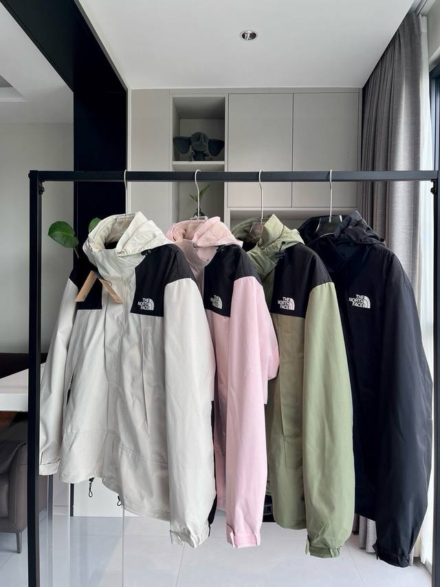 The North Face 3-in-1 Patchwork Windbreaker Tnf The North Face patchwork four-c