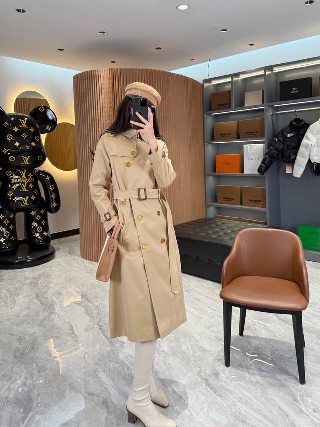 New Arrival Burberry Double-Breasted Trench Coat with Metal Buttons and Belt The