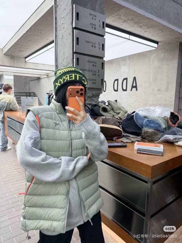 New Arrival: Hoodie 180 'Arc's Hot Selling Arc's Bird Embroidered Color-Blocked