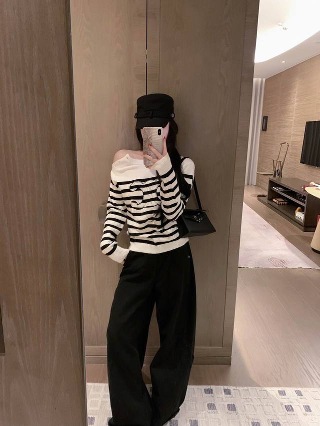 New Arrival Celine 25 Fall New Striped Arc de Triomphe Shoulder-Button Pullover