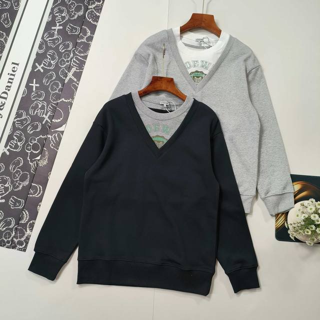 Sizes S-XL Faux Two-Piece Loewe 2025 Autumn/Winter New V-Neck Faux Two-Piece Sw