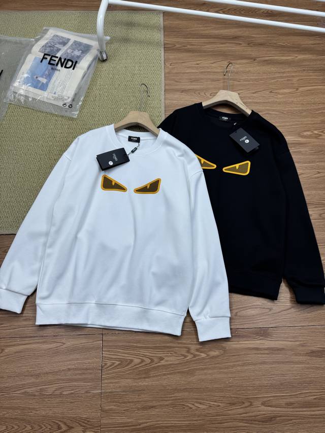 Fendi Spring/Autumn Unisex Long-Sleeved Crew Neck Sweatshirt! Crisp and textured