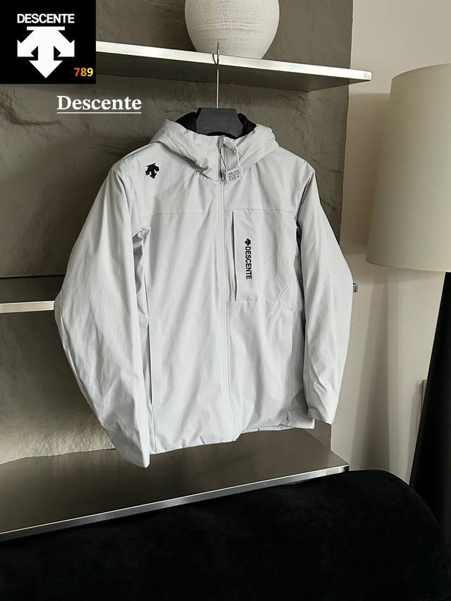 Descente Outdoor Workwear Jacket, Sports and Casual Down Cotton Jacket! This jac