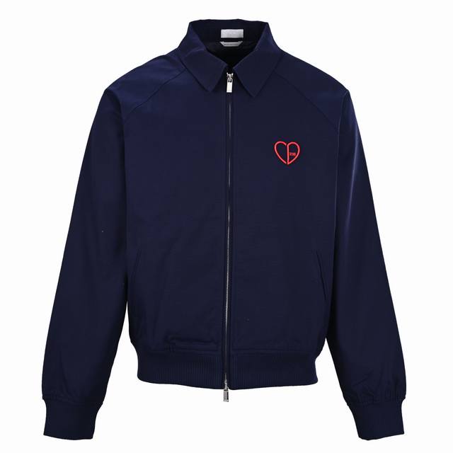 Dior Cd Heart Embroidered Short Jacket The outer fabric is made of high-density