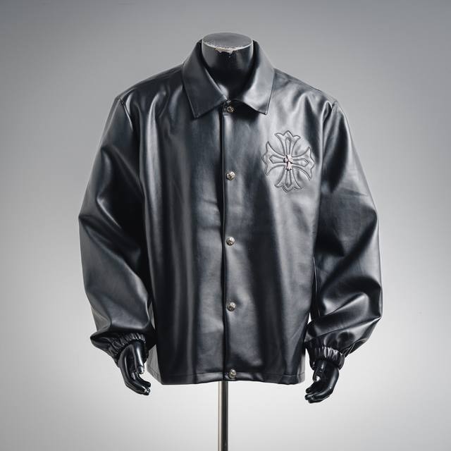 Chrome Hearts New Cross-Shaped Silver Button Leather Jacket The fabric is custom