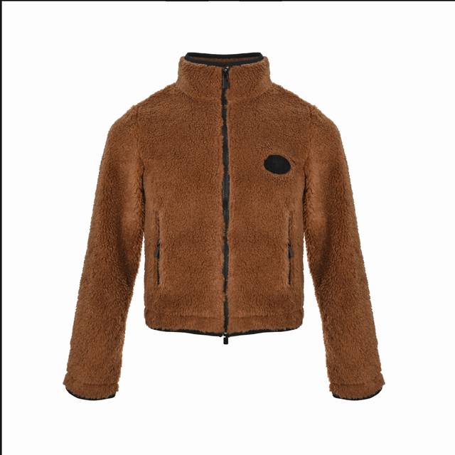 Burberry Shearling Coat Sheep wool blend, soft and warm, a must-have for autumn