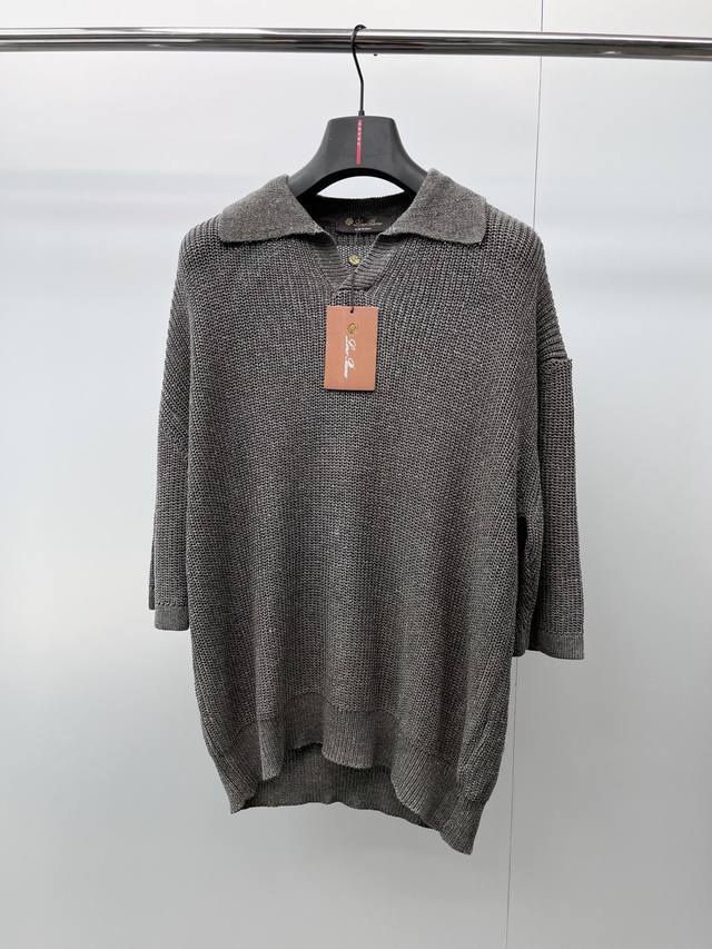 Lp New vintage-style casual knit short-sleeved shirt. The fabric is soft and ski