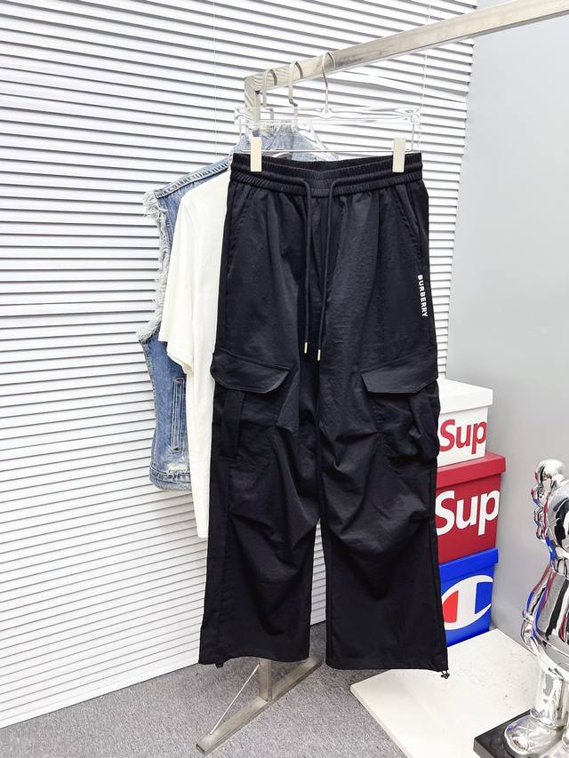 Burberry 2025 Spring/Summer New Men's Cargo Casual Pants, Business Casual Style!