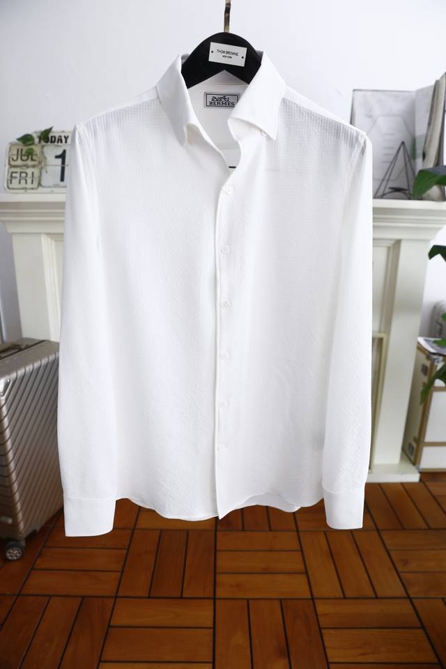 Her*Es. 25 Summer New Arrival Men's Thin Long-Sleeve Shirt! Luxurious and class