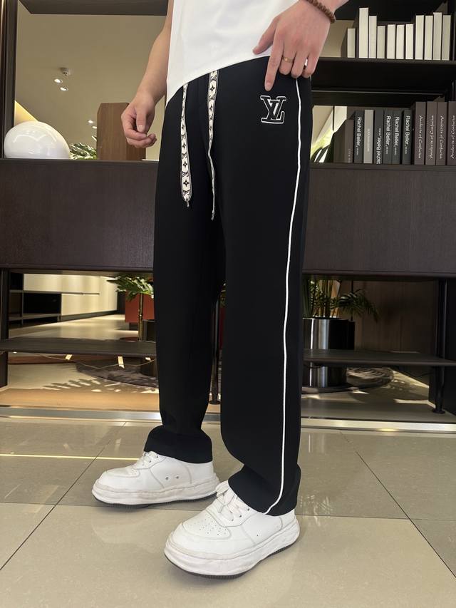 Louis Vuitton 2025 Summer New Casual Pants! Available simultaneously on the off