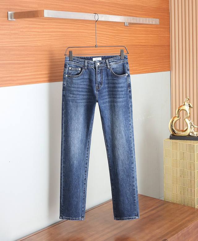 Dior 2025 Early Autumn New Men's Casual Jeans, a high-end quality choice. A ver