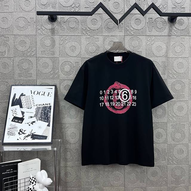 Margiela 2025 latest short-sleeved T-shirt, stylish and cool, featuring a premi