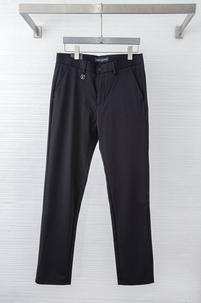 Lv 25Ss Spring/Summer Light Luxury Fashion Custom Casual Trousers. A simple and