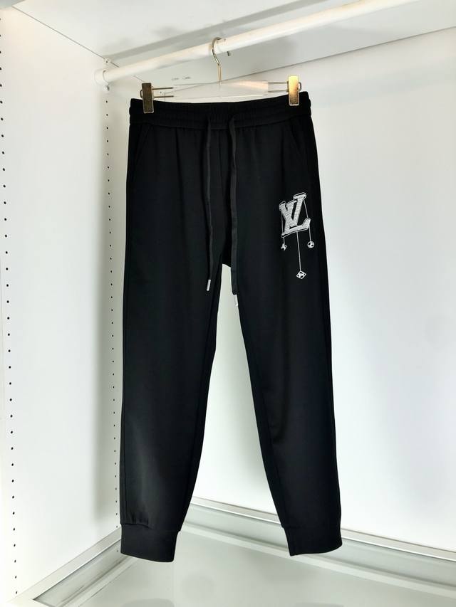 Lv 2025 Spring/Summer New Arrival Fashion Series, Unique Patchwork Design, Draws