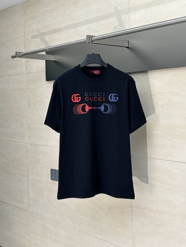 Gucc* Gucci Horsebit Print Crew Neck Short-Sleeve T-Shirt. Made from specially s