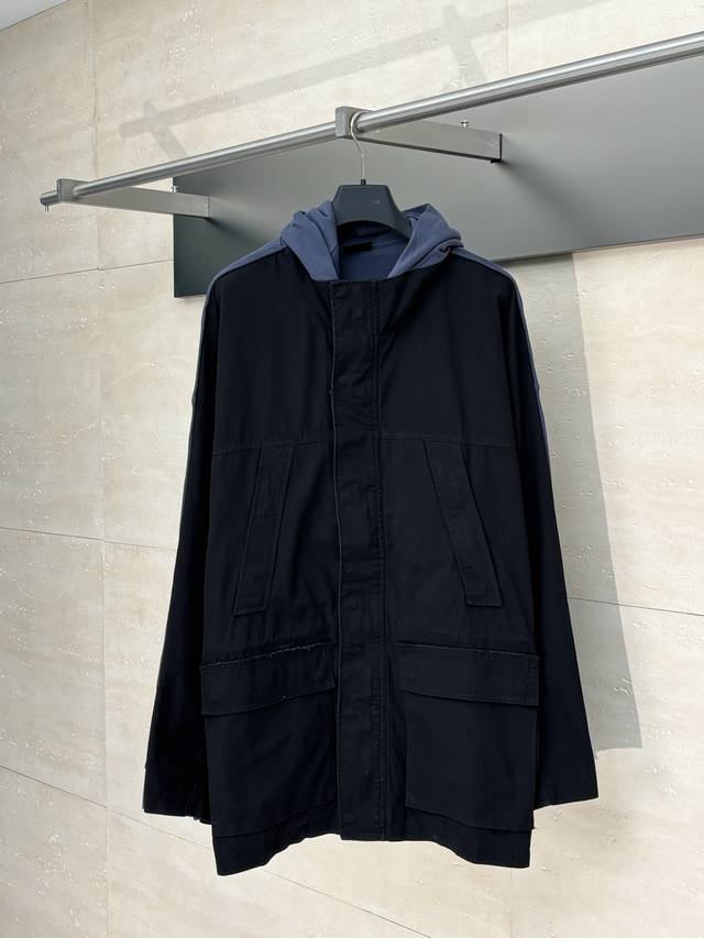 Balenciag* Paris Blcg 25Ss Hybrid Coca-Cola Patchwork Reversible Parka Size: SML