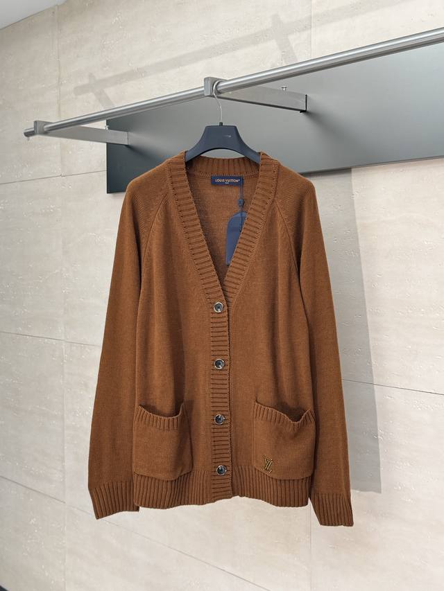LV Louis Vuitton Small Logo Hardware Knit Cardigan Sweater Original version purc