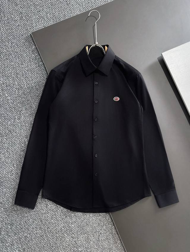 Gucci's latest autumn/winter men's must-have shirt, comfortable and breathable,