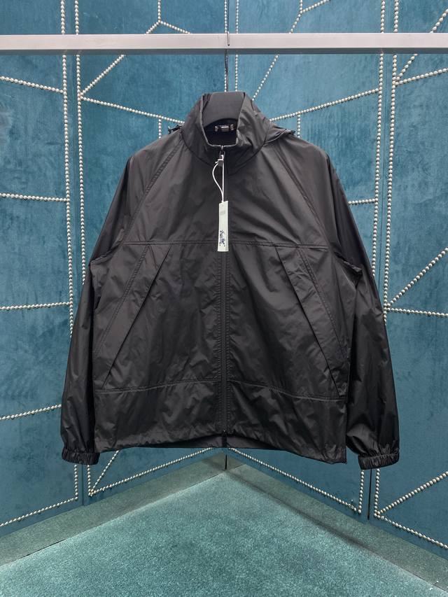 Burberry 25Fw New Horse Embroidery Hooded Jacket Equestrian Badge Jacket Classi