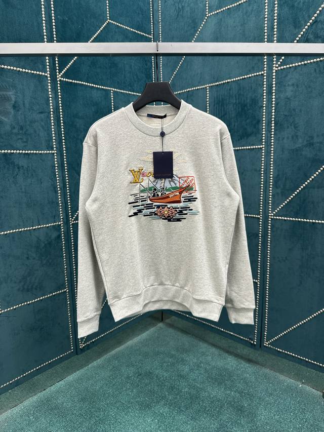 This new 25Ss cotton sweatshirt from L'Vuitton draws inspiration from the Fall/