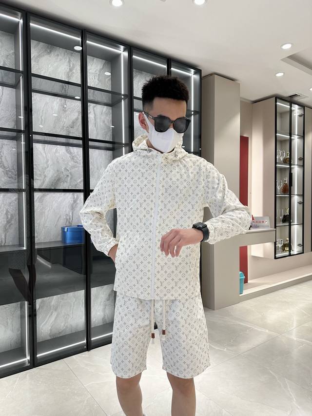 Louis Vuitton LV 2025 Sunscreen Clothing Set - Summer Essential, Skin-Friendly