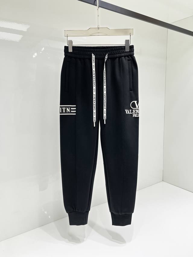 Valentino Top-Tier 2025 Spring/Summer New Casual Pants! Available simultaneousl