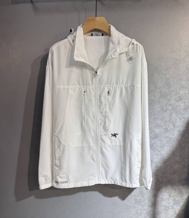 Dior 2025 Summer Sun Protection Set, an outdoor essential! Made with imported li