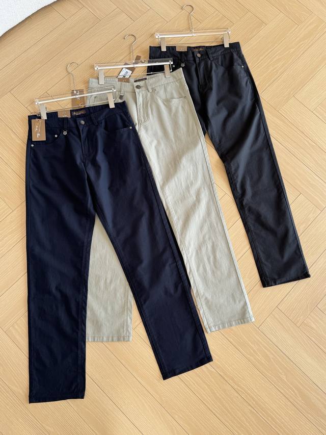 Three colors: black, khaki, navy blue DDD