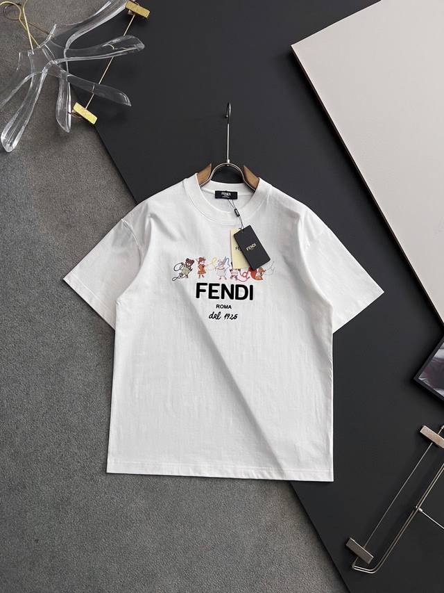 High-end quality, always in stock! Fendi 2025 newest short-sleeved crew neck T-